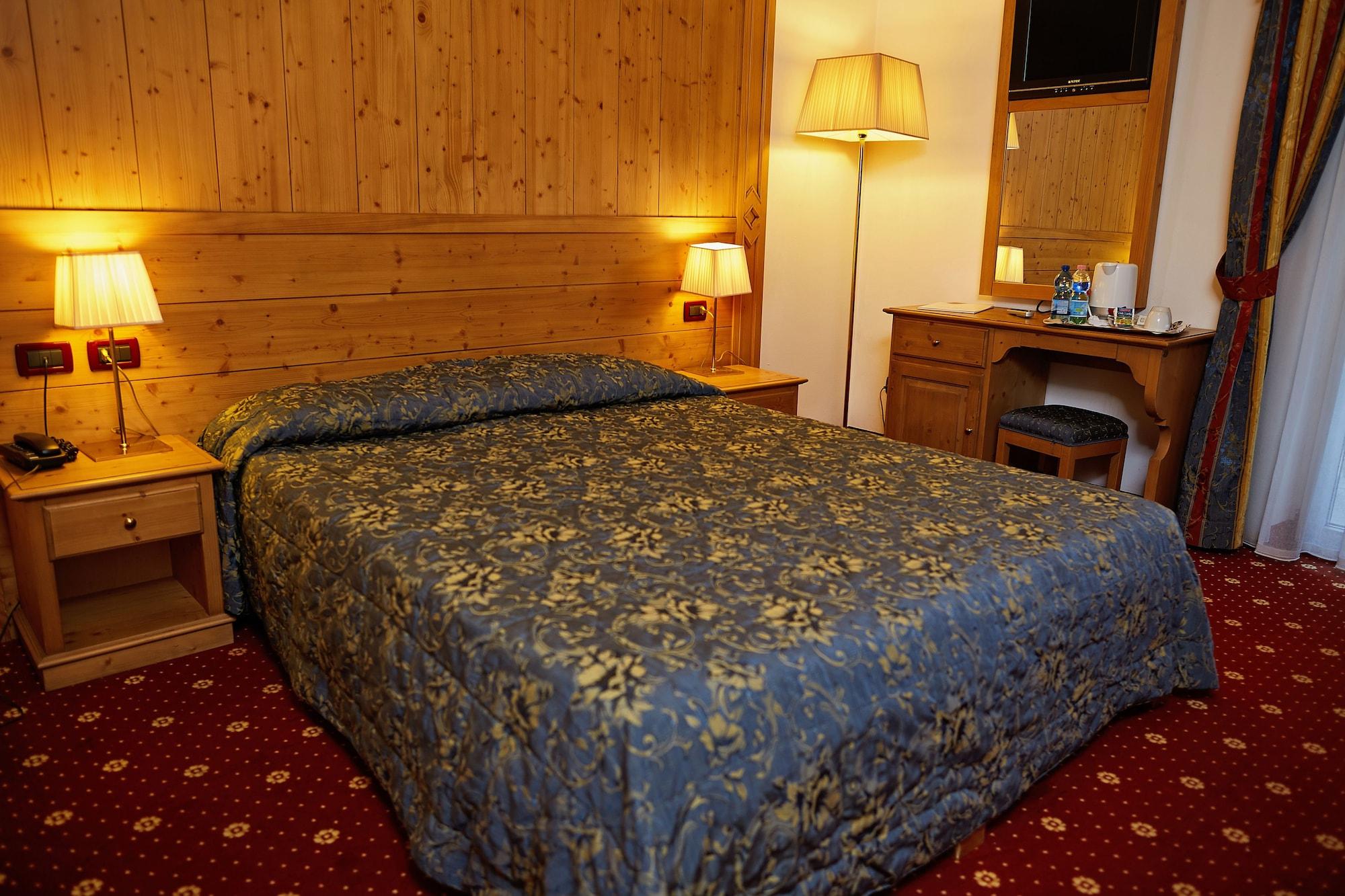 Gh Hotel Monzoni Pozza di Fassa Exterior photo