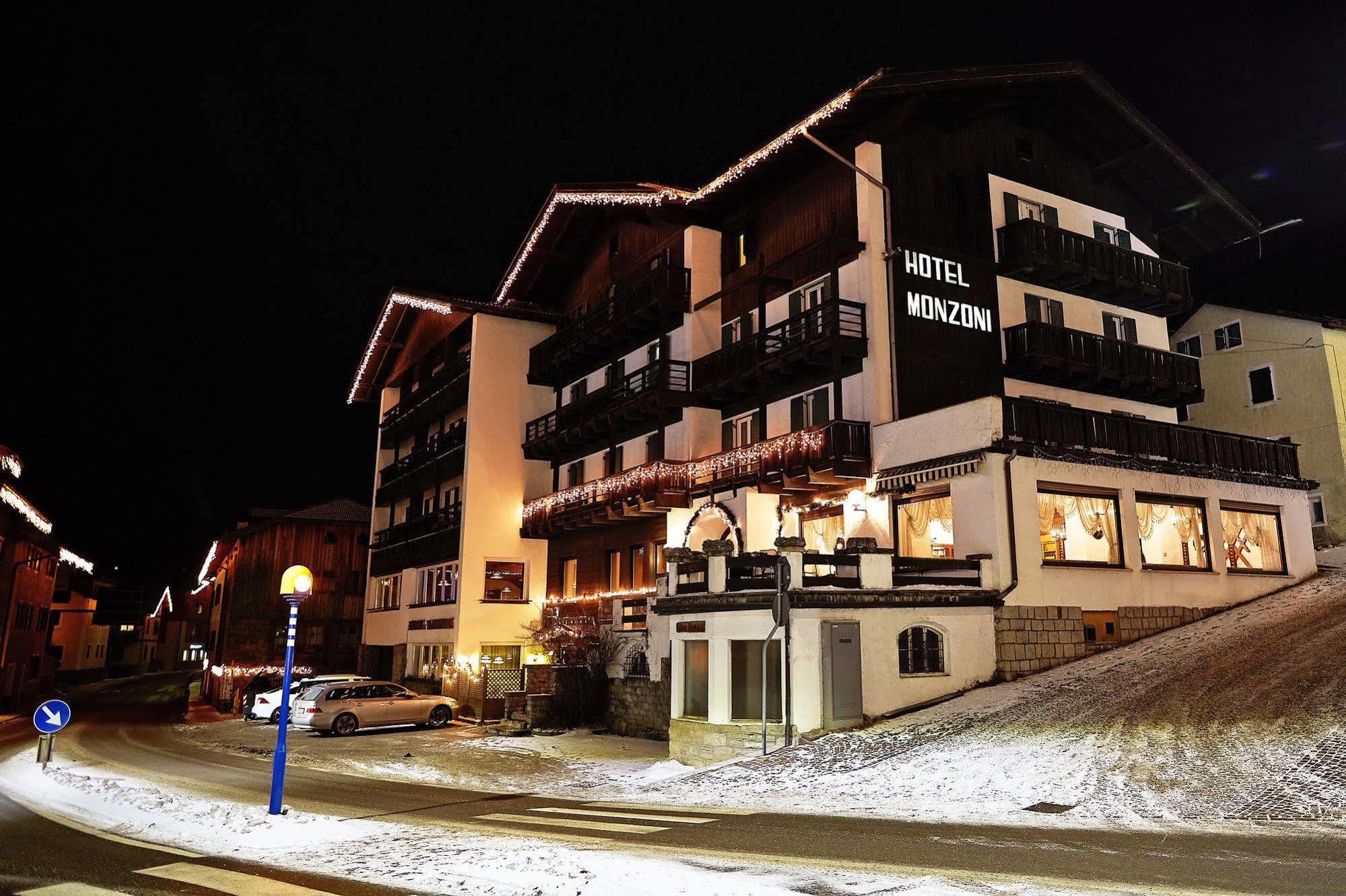 Gh Hotel Monzoni Pozza di Fassa Exterior photo